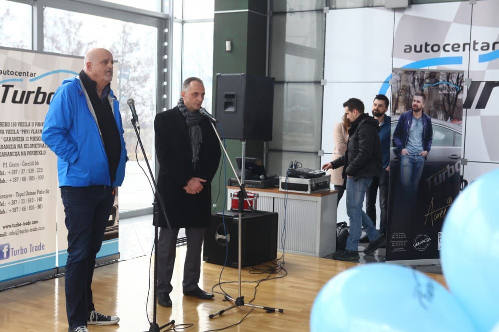 A.C.Turbo Trade na otvor novog salona donirao vozilo djeci bez roditelja - Image 3