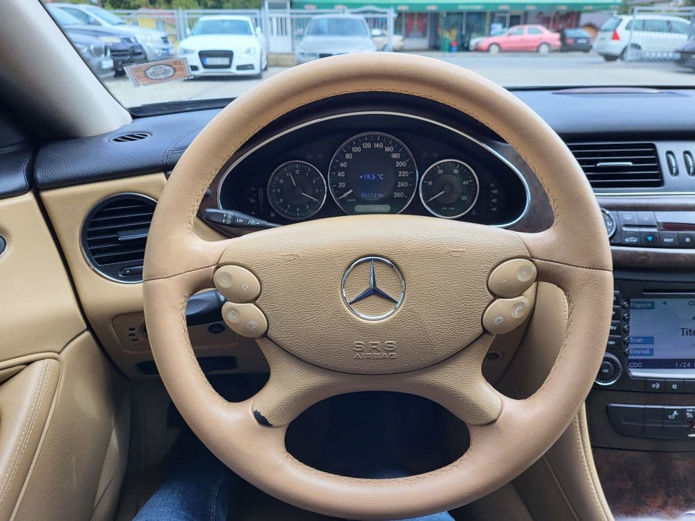 Mercedes-Benz CLS320 CDI - 16