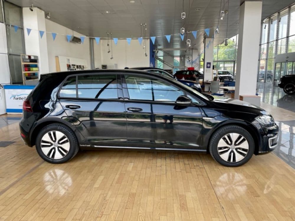Volkswagen VII E-Golf Facelift - 4