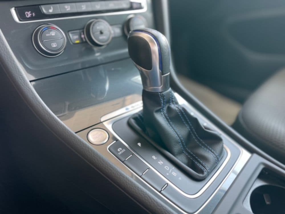 Volkswagen VII E-Golf Facelift - 19