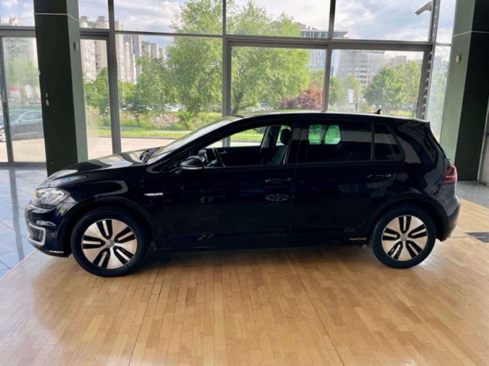 Volkswagen VII E-Golf Facelift - 5