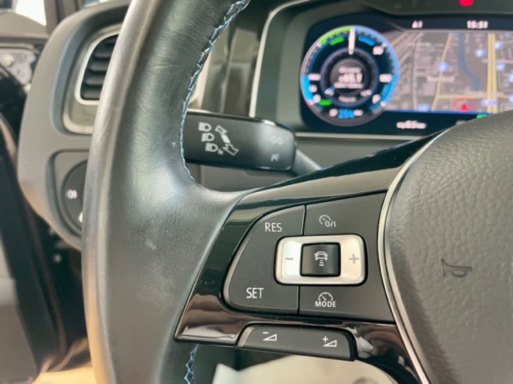 Volkswagen VII E-Golf Facelift - 15