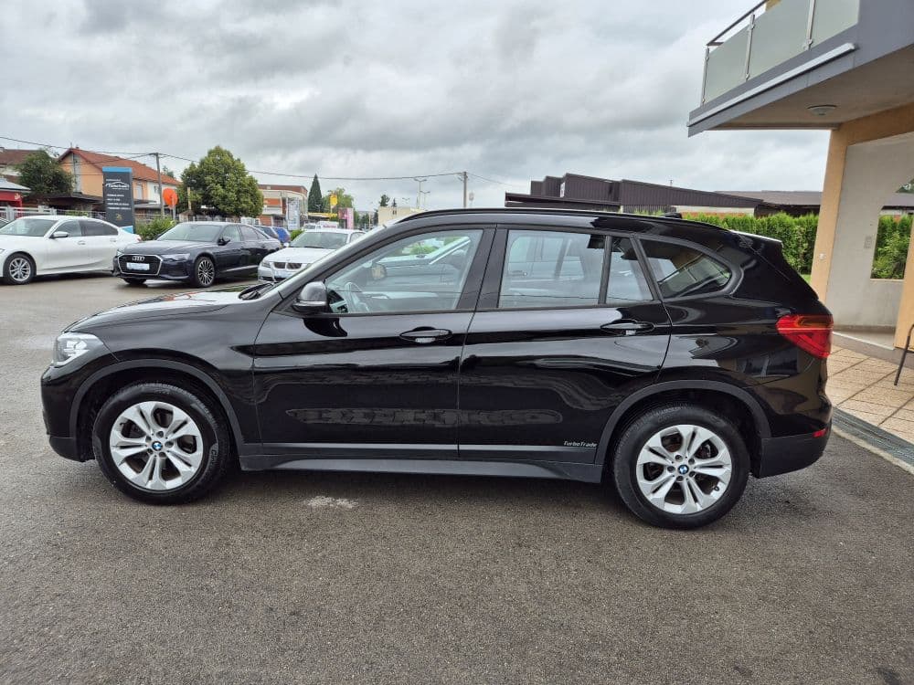 BMW X1 18D X-Drive - 4