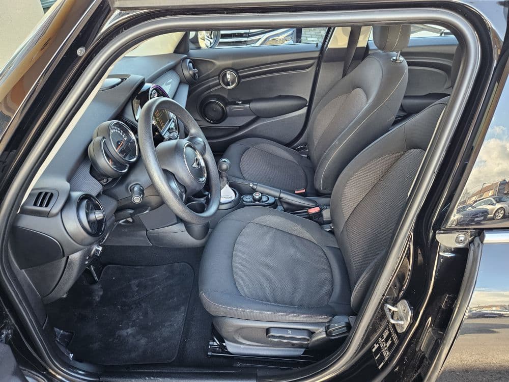 MINI COOPER D 1.5D - 9