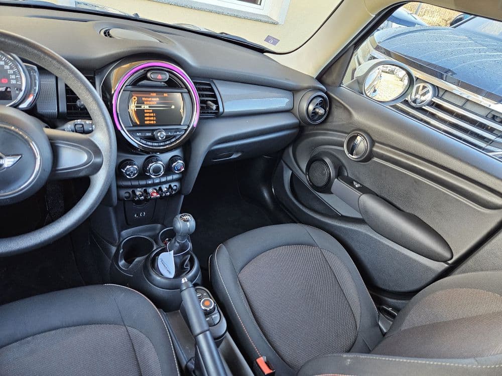 MINI COOPER D 1.5D - 11