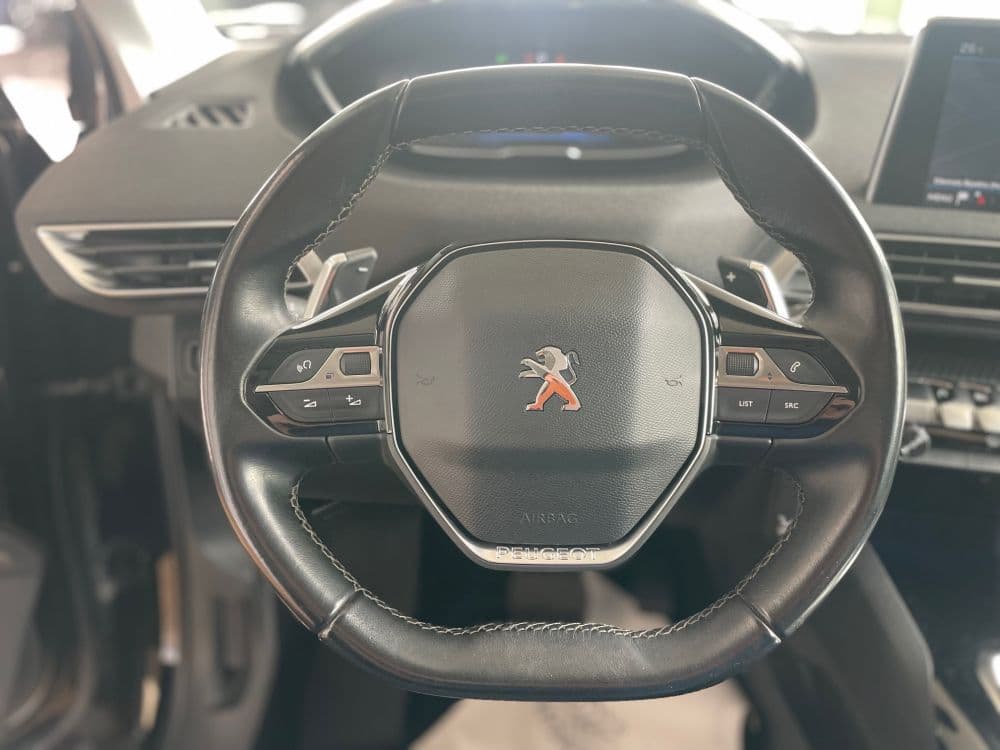 PEUGEOT 3008 1.2 BUSINESS PURETECH - 11