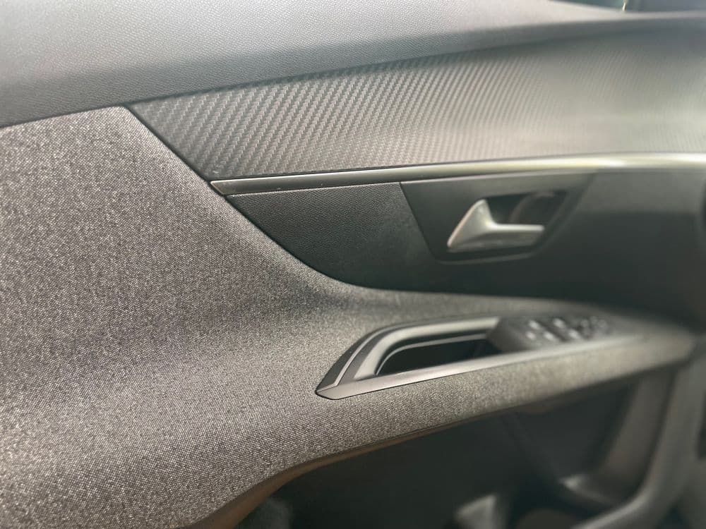 PEUGEOT 3008 1.2 BUSINESS PURETECH - 8