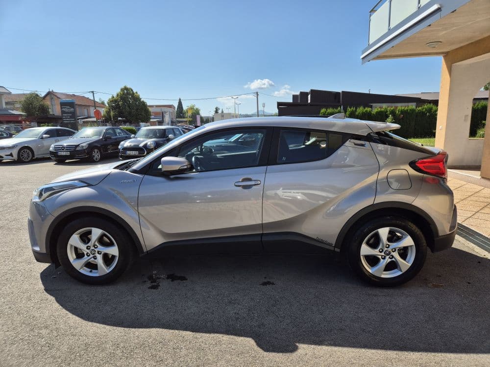 TOYOTA C-HR 1.8 E-CVT BUSINESS HYBRID - 4