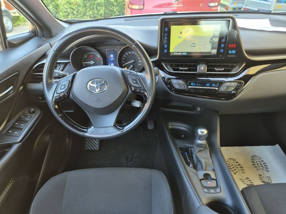 TOYOTA C-HR 1.8 E-CVT BUSINESS HYBRID - 10