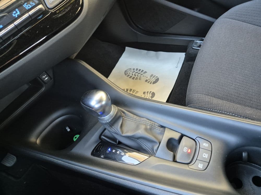 TOYOTA C-HR 1.8 E-CVT BUSINESS HYBRID - 14