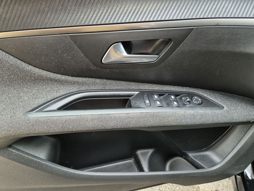 Peugeot 5008 1.2 Allure Business 7PL - 17