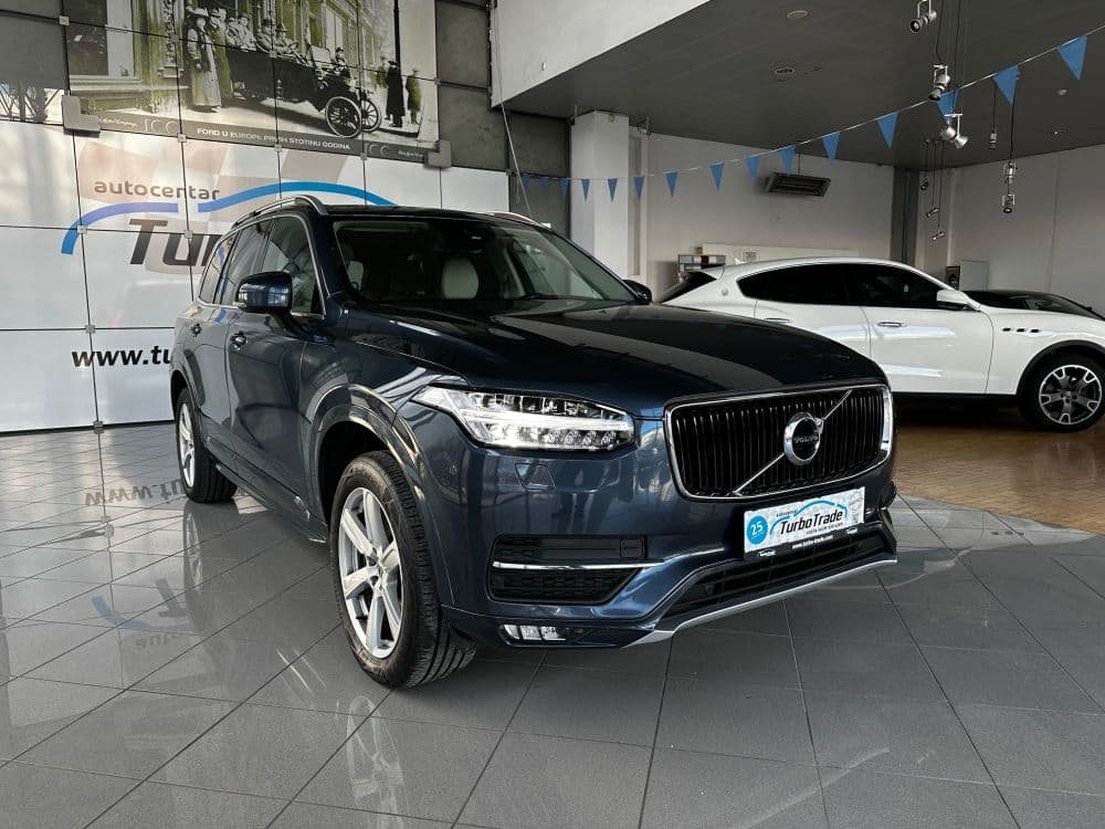 VOLVO XC90 2.0 D5 AWD MOMENTUM.