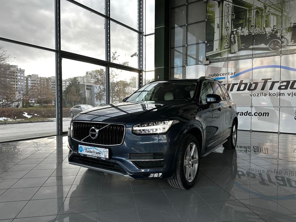 VOLVO XC90 2.0 D5 AWD MOMENTUM. - 3