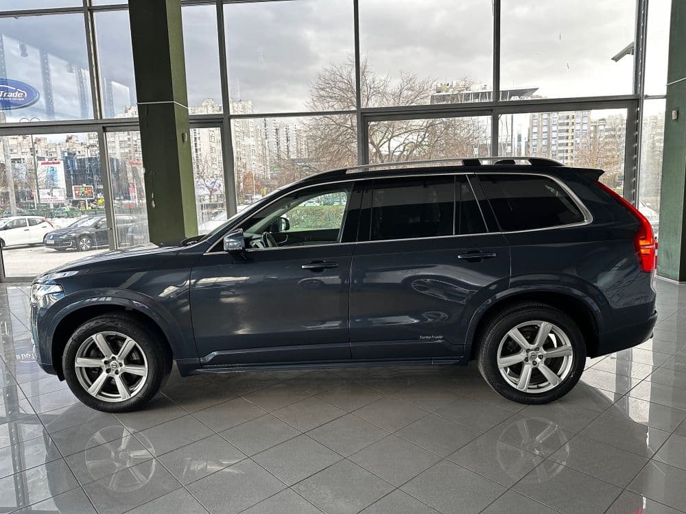 VOLVO XC90 2.0 D5 AWD MOMENTUM. - 4