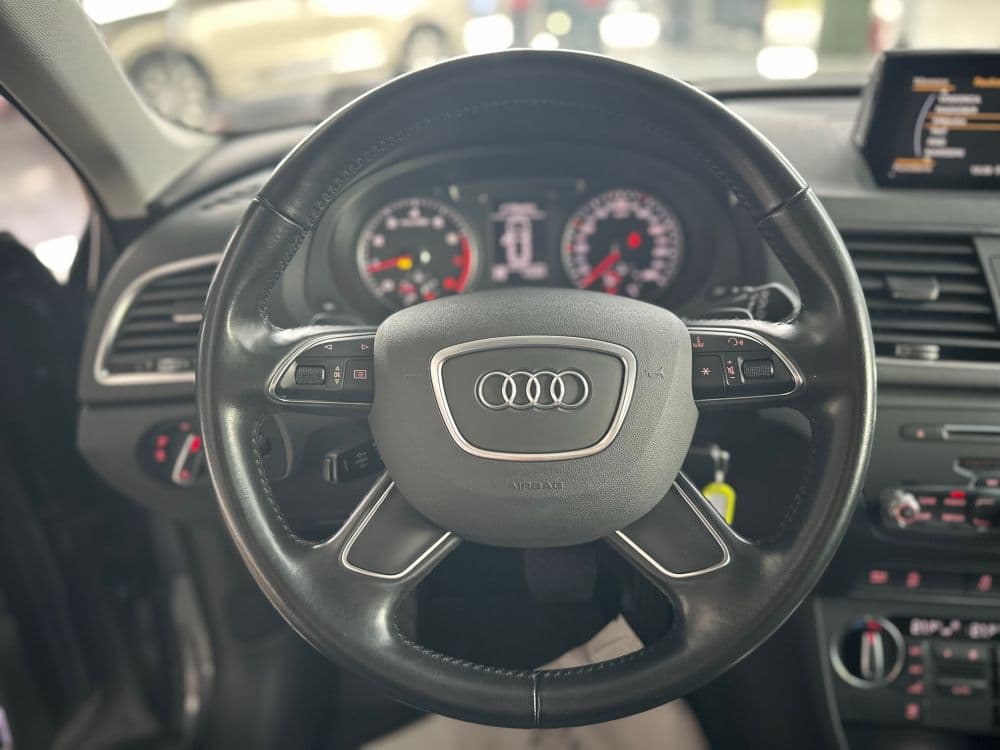 Audi Q3 1.4 TFSI S-tronic Business - 14