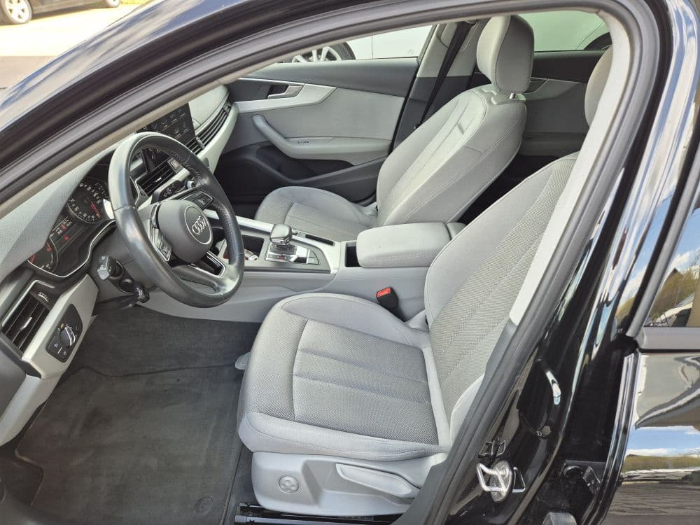 Audi A4 30TDI Business S-tronic - 11