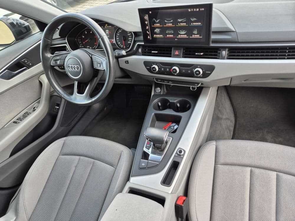 Audi A4 30TDI Business S-tronic - 17