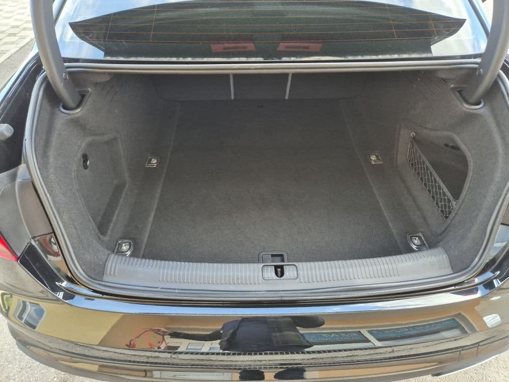 Audi A4 30TDI Business S-tronic - 21