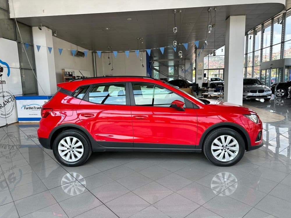 SEAT ARONA 1.0 TSI DSG - 4