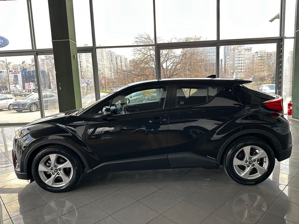 TOYOTA C-HR 1.8 E-CVT BUSINESS HYBRID - 4