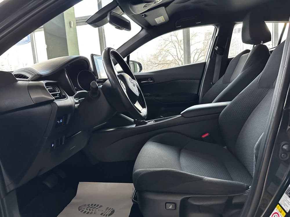 TOYOTA C-HR 1.8 E-CVT BUSINESS HYBRID - 10