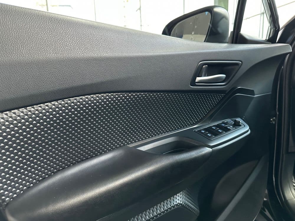 TOYOTA C-HR 1.8 E-CVT BUSINESS HYBRID - 9