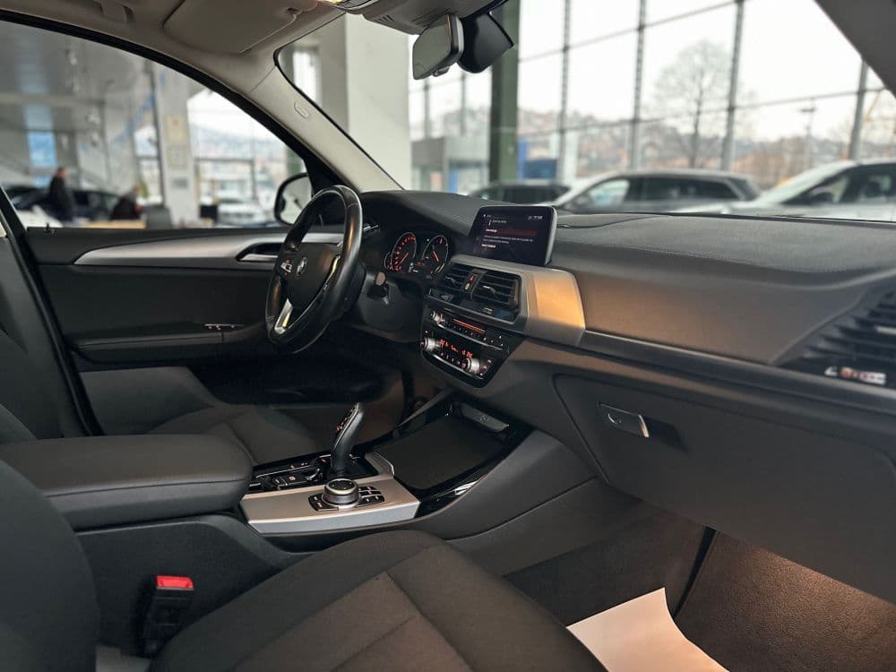 BMW X3 20D X-DRIVE Business Advantage - 13