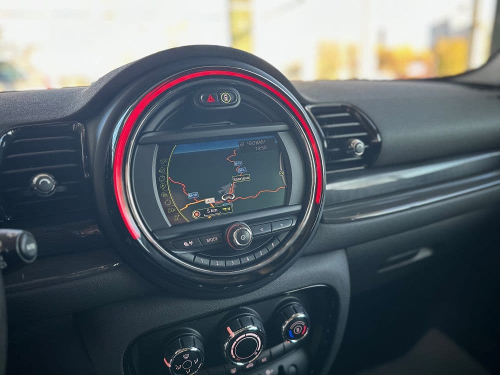 MINI CLUBMAN ONE 1.5 D - 15