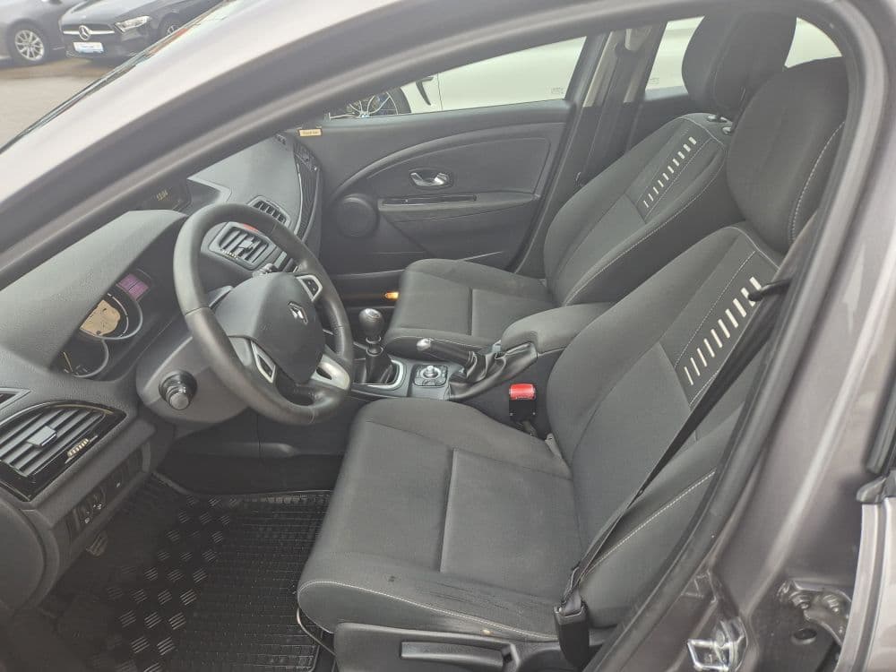 Renault Megane 1.5 DCI Business Nav - 9