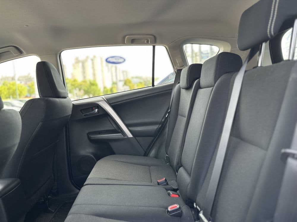 Toyota Rav4 2.0 D - 18