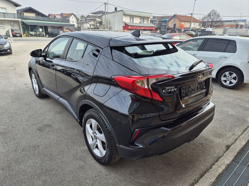 TOYOTA C-HR 1.8 E-CVT BUSINESS HYBRID - 6