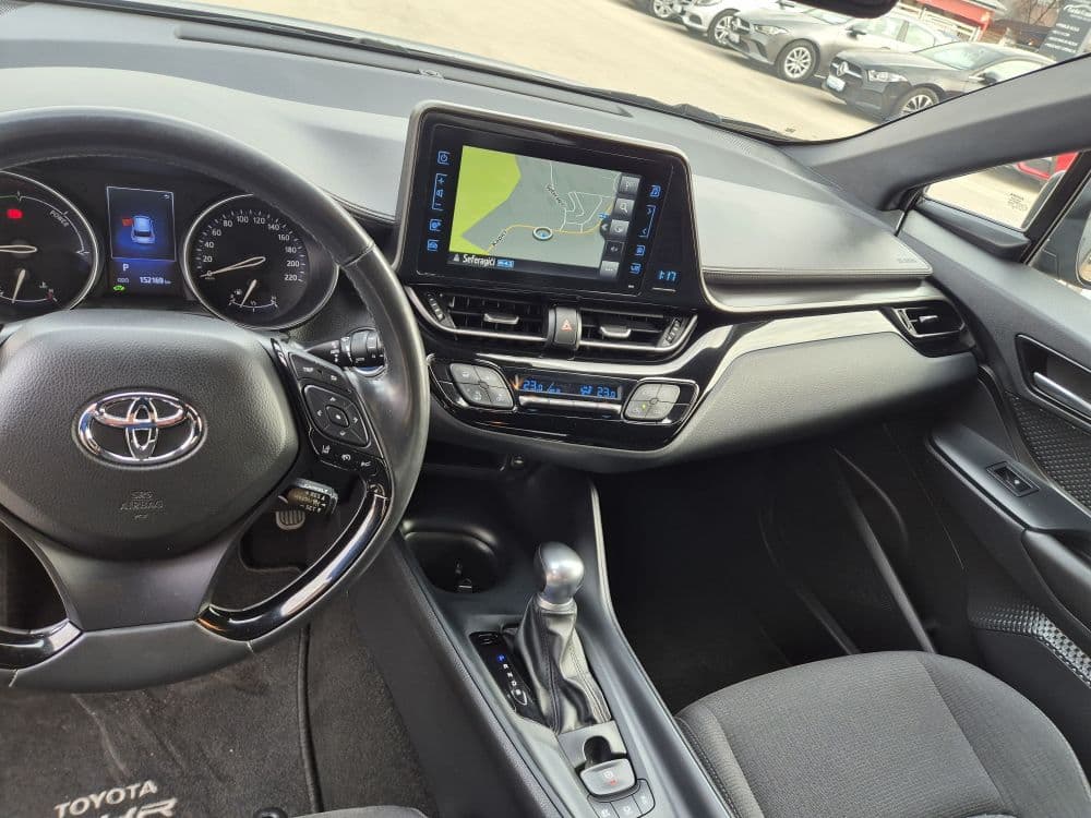 TOYOTA C-HR 1.8 E-CVT BUSINESS HYBRID - 13