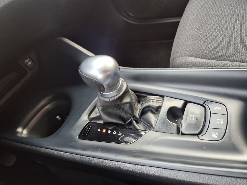 TOYOTA C-HR 1.8 E-CVT BUSINESS HYBRID - 16