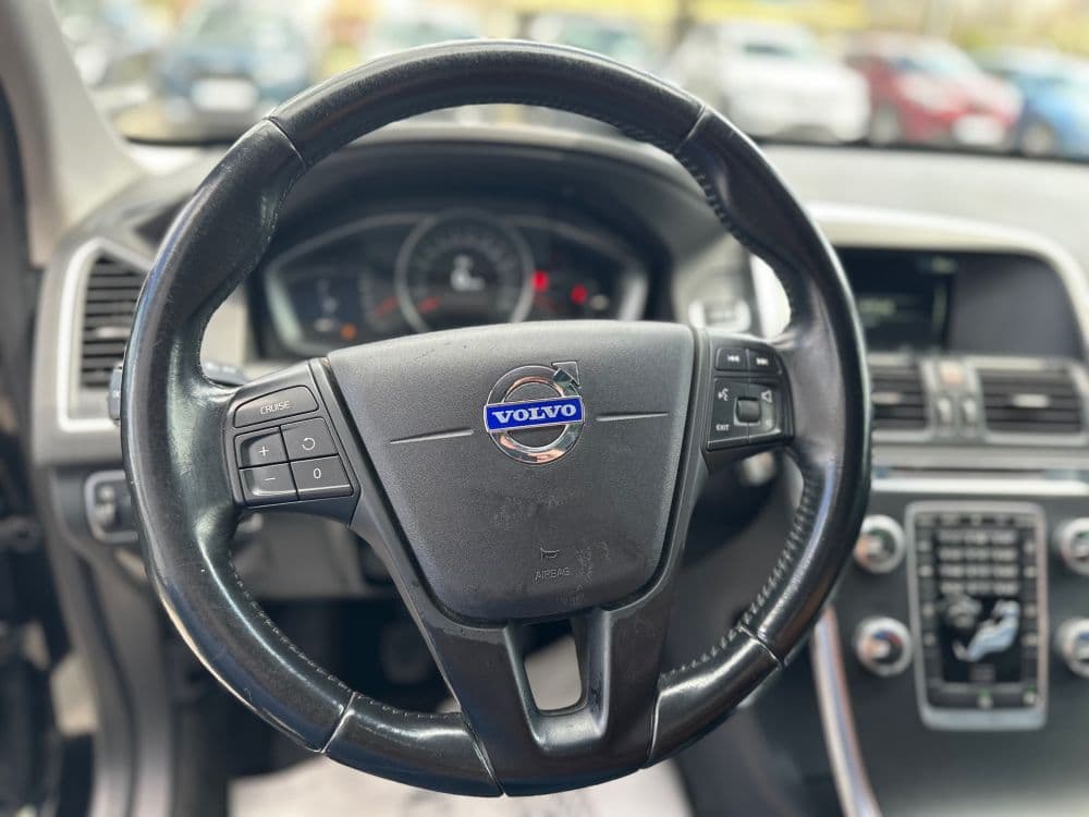 VOLVO XC60 D4 FACELIFT - 12