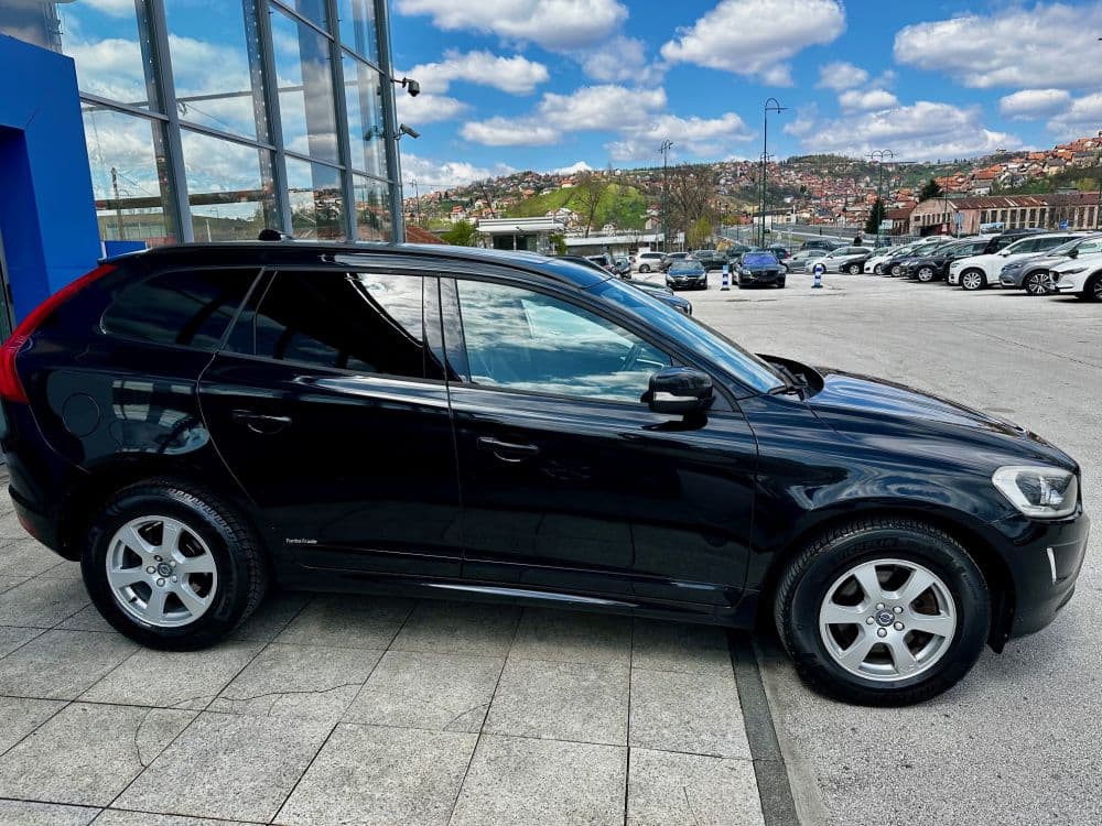 VOLVO XC60 D4 FACELIFT - 5