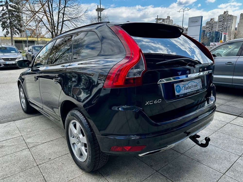 VOLVO XC60 D4 FACELIFT - 8