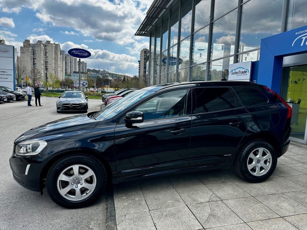 VOLVO XC60 D4 FACELIFT - 4