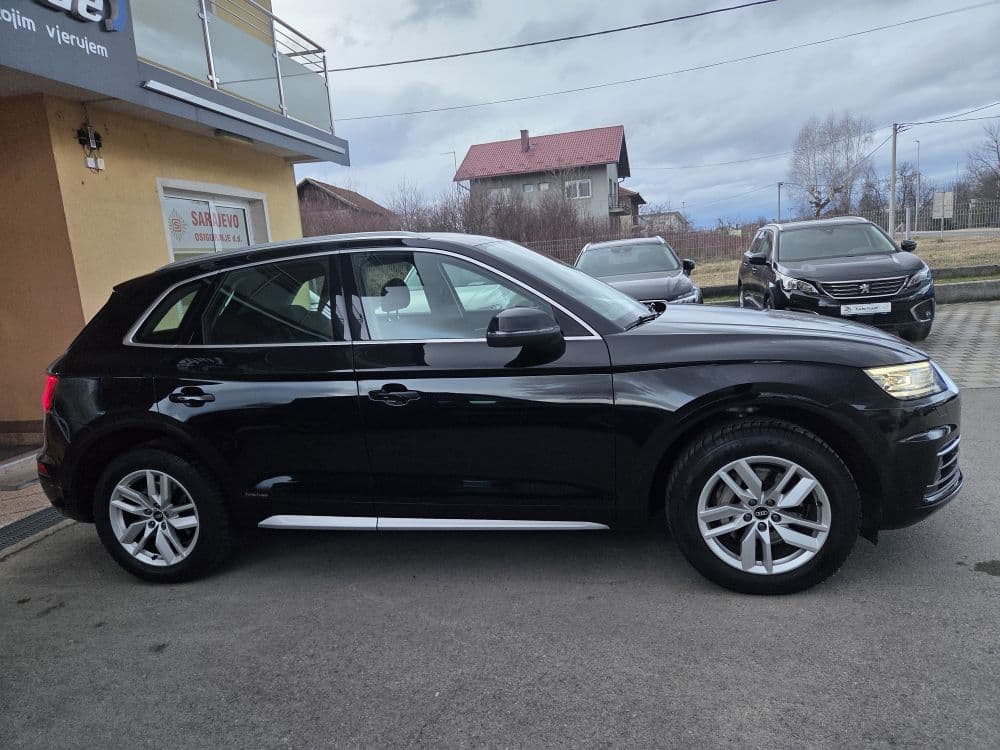 Audi Q5 50 TFSI E QUATTRO  S-TRONIC - 6