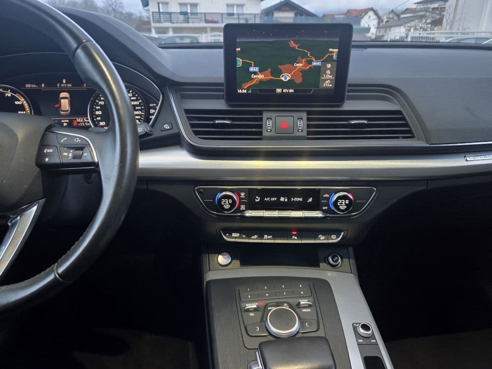 Audi Q5 50 TFSI E QUATTRO  S-TRONIC - 10