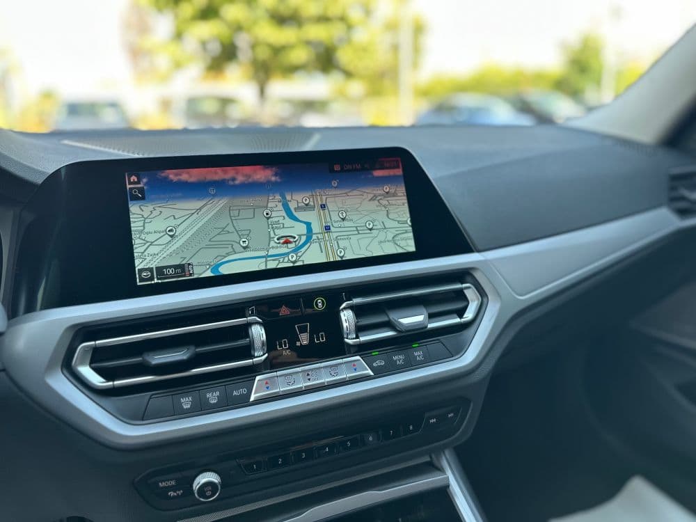 BMW 320 D X-DRIVE AUT - 14