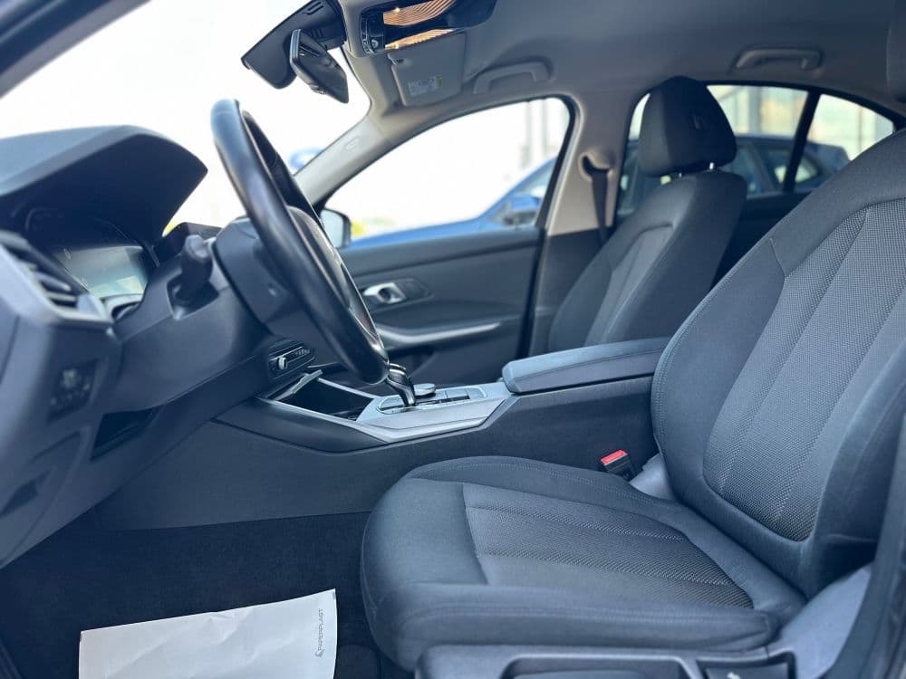 BMW 320 D X-DRIVE AUT - 11