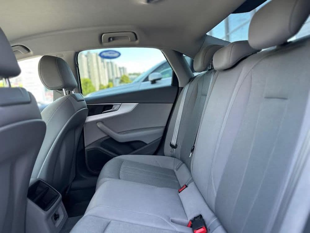 AUDI A4 2.0TDI S-TRONIC - 16