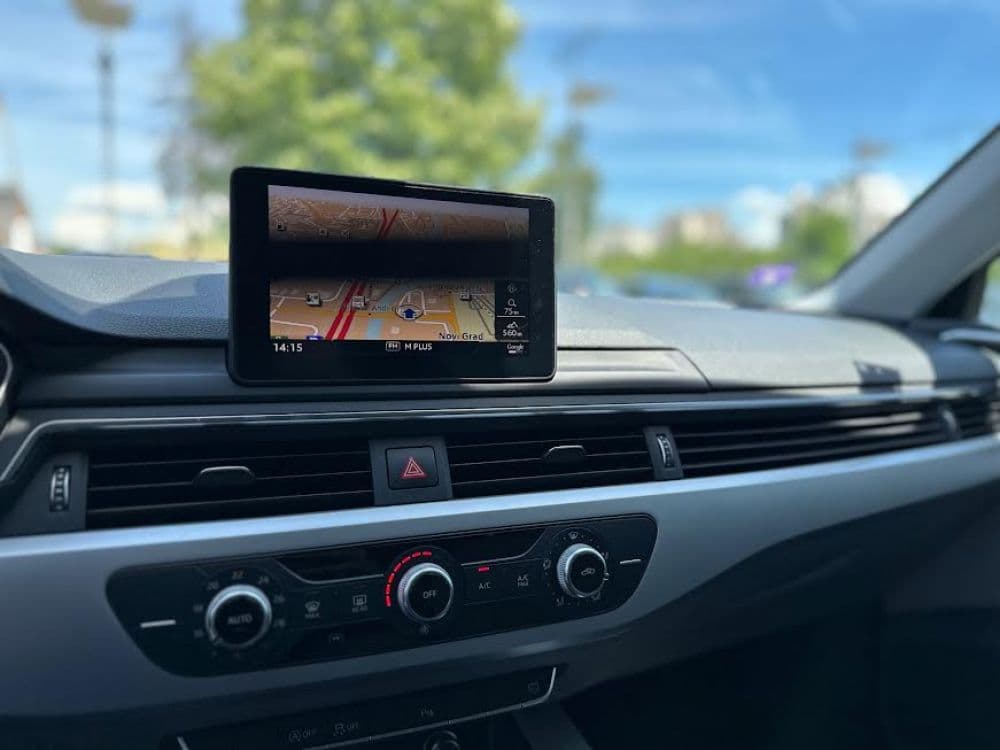 AUDI A4 2.0TDI S-TRONIC - 13