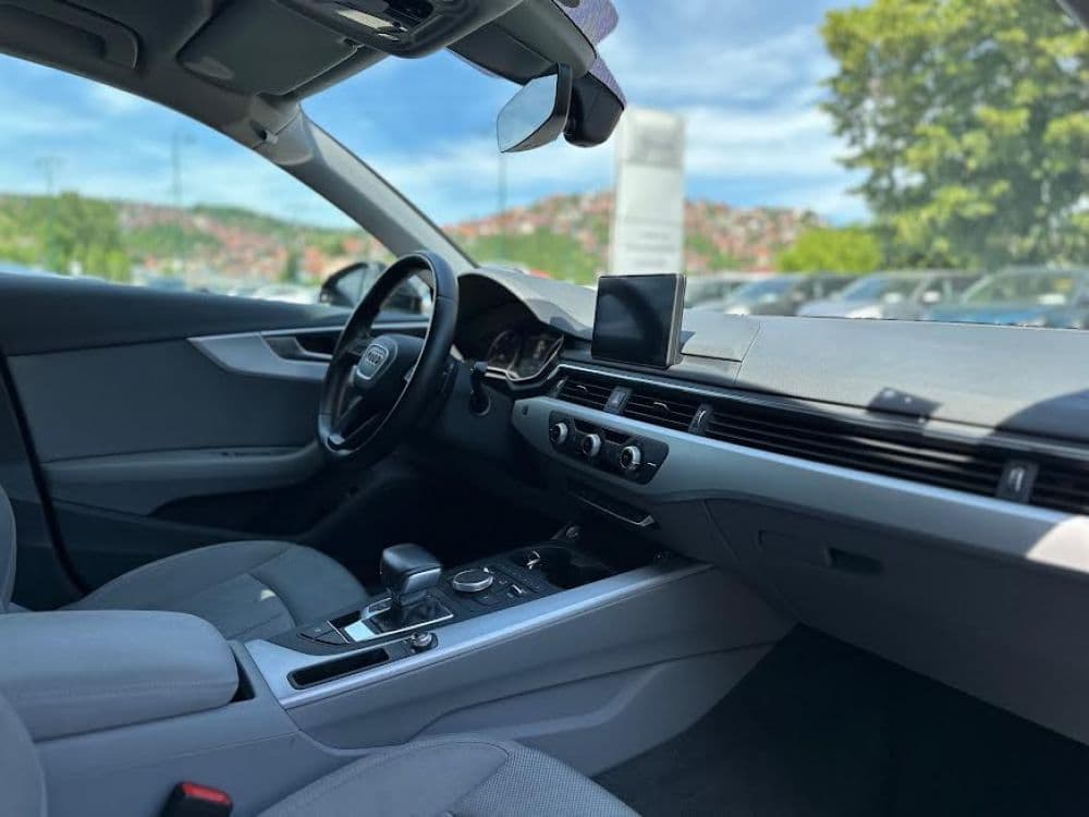 AUDI A4 2.0TDI S-TRONIC - 15