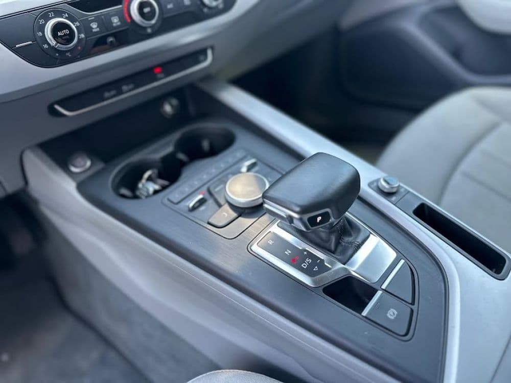 AUDI A4 2.0TDI S-TRONIC - 14