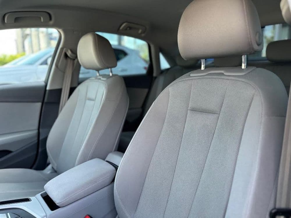 AUDI A4 2.0TDI S-TRONIC - 17