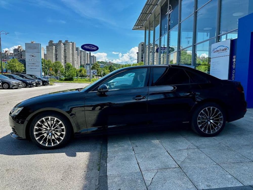 AUDI A4 2.0TDI S-TRONIC - 5