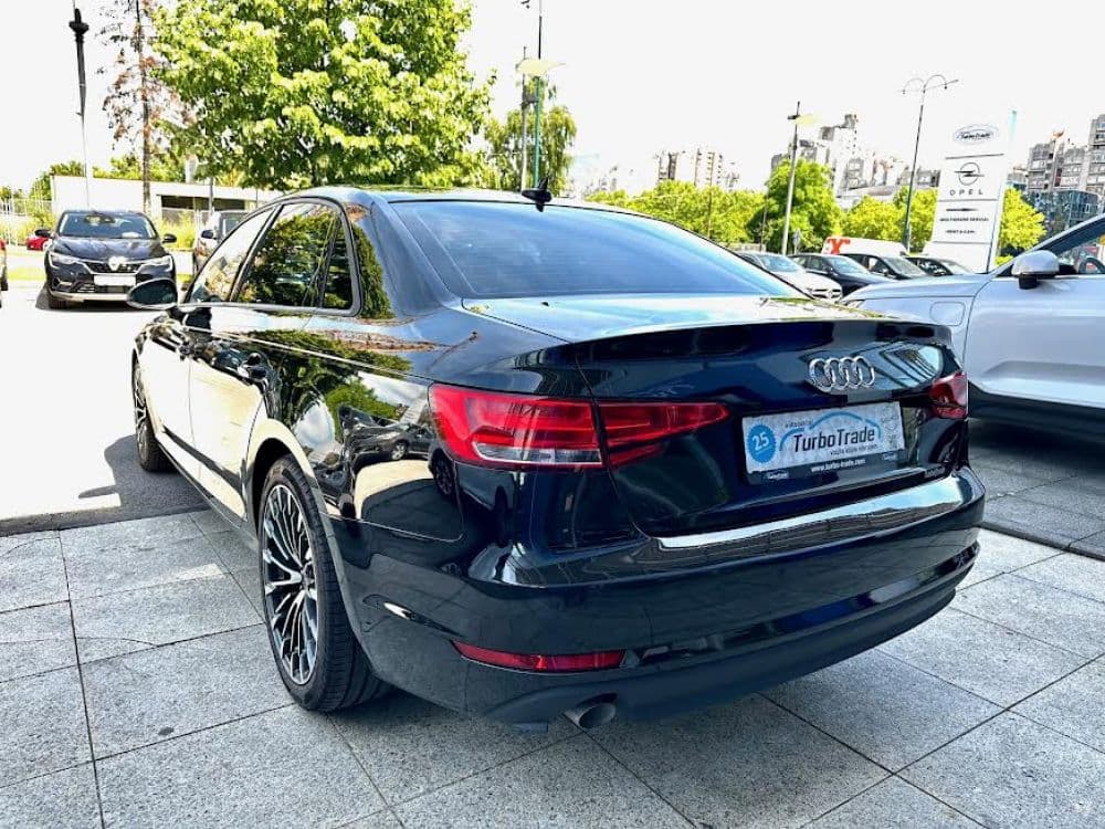 AUDI A4 2.0TDI S-TRONIC - 8