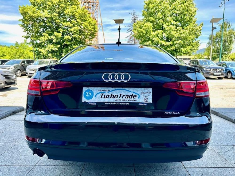 AUDI A4 2.0TDI S-TRONIC - 7