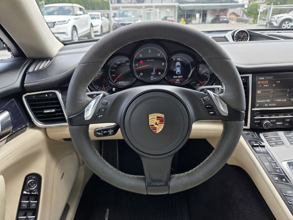 Porsche Panamera 3.0D Facelift - 14